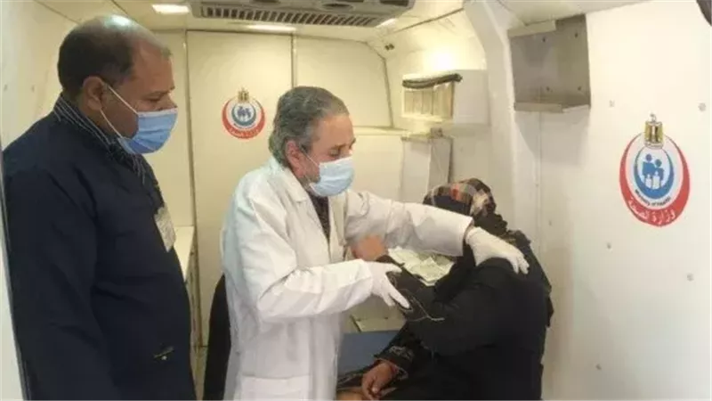  «صحة المنيا» تجوب قرى ملوي لتوفير الرعاية الطبية مجاناً