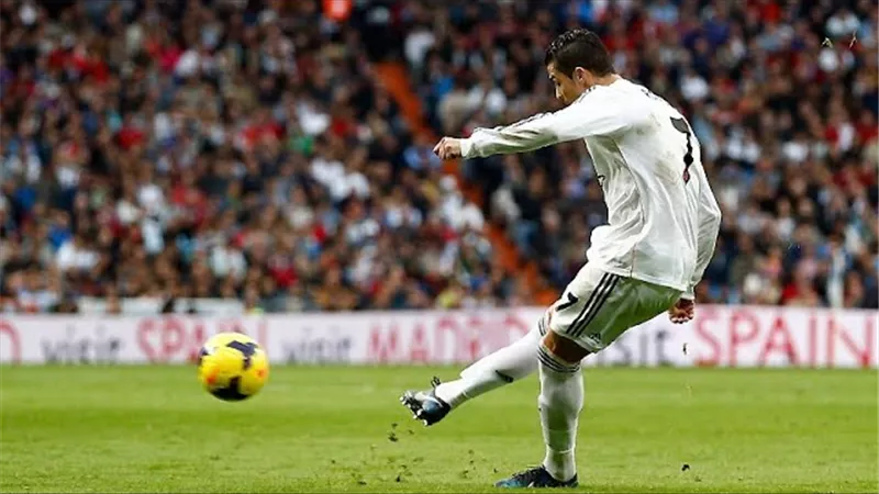 أزمة الركلات الحرة تضغط على ريال مدريد منذ رحيل كريستيانو