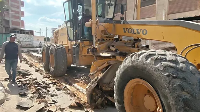 محافظ كفرالشيخ يوجه برصف شوارع مجمع المدارس بقلين 