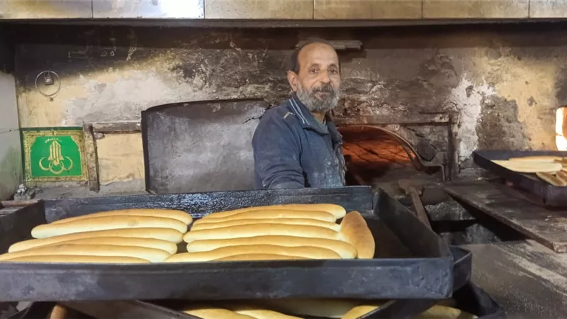 رائحة التاريخ من فرن قديم.. حكاية مخبز «ميتشو» بالإسماعيلية|فيديو