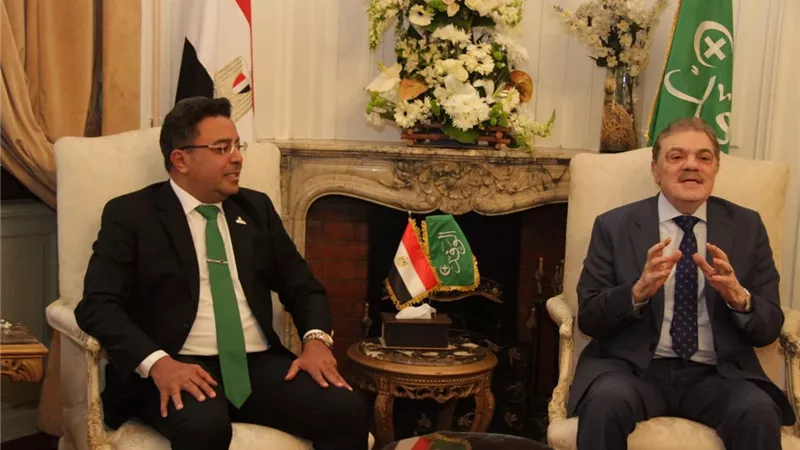 تفاصيل زيارة النائب باسل عادل لحزب الوفد بعد فوز «البدوي» 