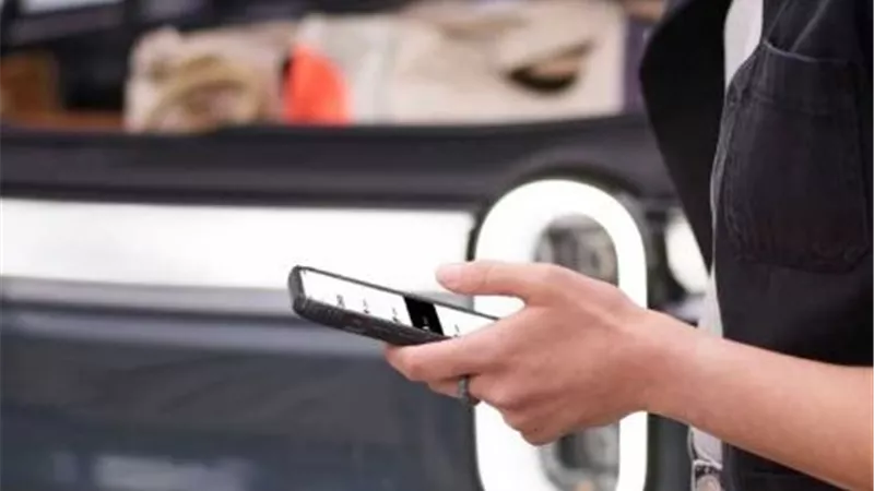  شحن سيارة كهربائية من أخرى مباشرة باستخدام التيار المستمر| تفاصيل 