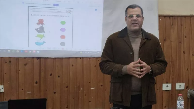 وكيل التعليم بدمياط يتابع ميدانيا برنامج تطوير مهارات معلمات رياض الأطفال