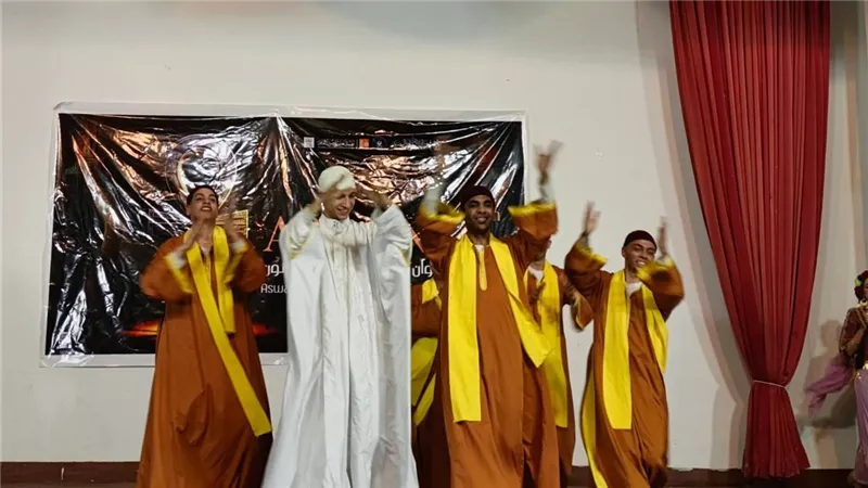  مهرجان أسوان الدولي يحتضن عروض فرق مونتنيجرو وكازاخستان ولاتفيا والعريش