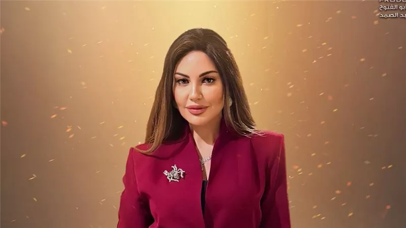 دارين حمزة ببدلة أنيقة على بوستر منفرد لمسلسل «الكينج»