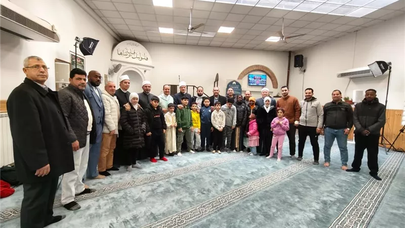 وفد أزهري يلقي خطبة الجمعة في 3 مراكز بإيطاليا