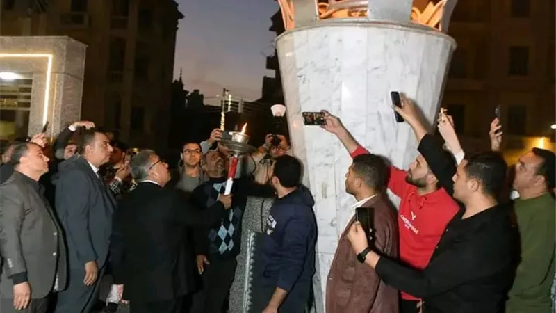 محافظ الدقهلية يوقد شعلة العيد القومي الـ776.. ويؤكد: نعمل بروح الفريق 