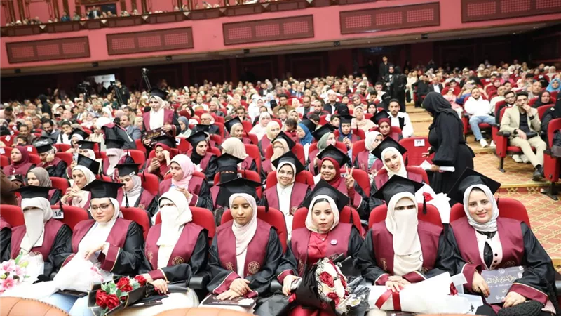 محمود صديق في حفل تخرج طب بنات دمياط: كونوا على قدر المسئولية والأمانة