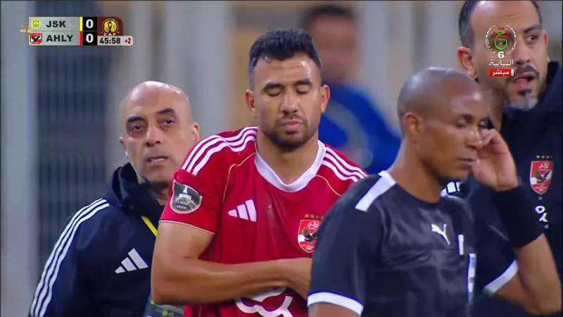 بعد استبداله أمام شبيبة القبائل.. الأهلي يكشف تفاصيل إصابة تريزيجيه 