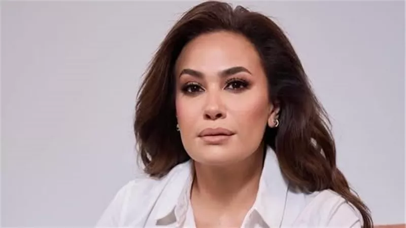 «البقاء لله وحده».. هند صبري تنعى شقيق زينة برسالة مؤثرة