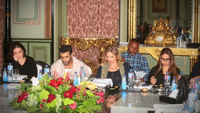 محمد سامي يبدأ تصوير مسلسل قلب شمس بطولة يسرا|صور
