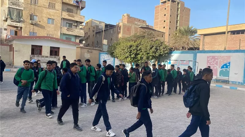تعليم السويس: إجراء التقييمات على مدار الأسبوع وليس في يوم واحد فقط