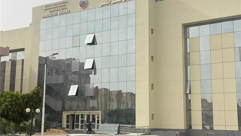 وزير الصحة يتلقى تقريرا عن المرور الميداني على 35 مشروعا صحيا بـ12 محافظة