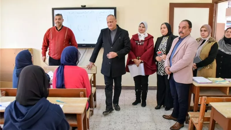 مدير تعليم بورسعيد: تطبيق اللوائح ضد الطالبات المخالفات في أول يوم دراسة