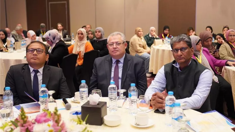  400 طالب يدرسون اللغة الهندية في جامعة عين شمس