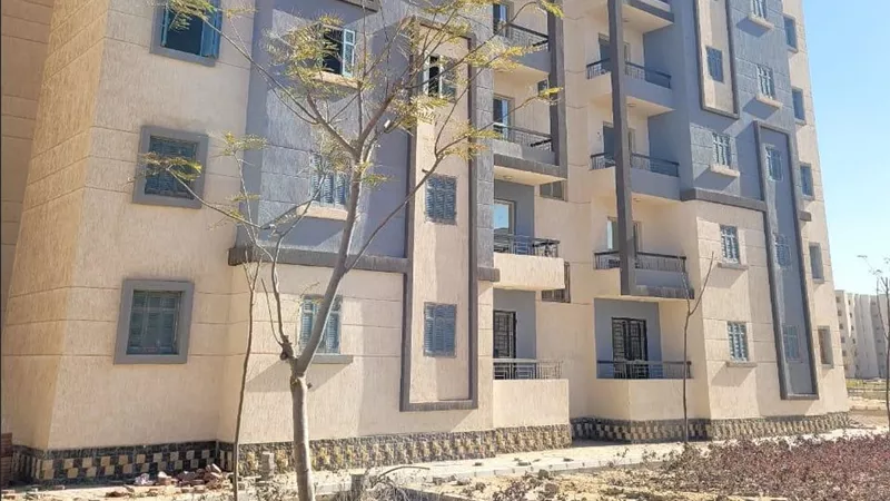 وزير الإسكان يتابع الموقف التنفيذي لوحدات سكن لكل المصريين في عدة مدن