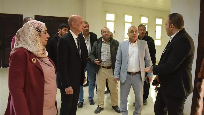 رئيس جامعة بني سويف يتفقد انتظام الدراسة بكلية العلوم ويتابع المبني الجديد