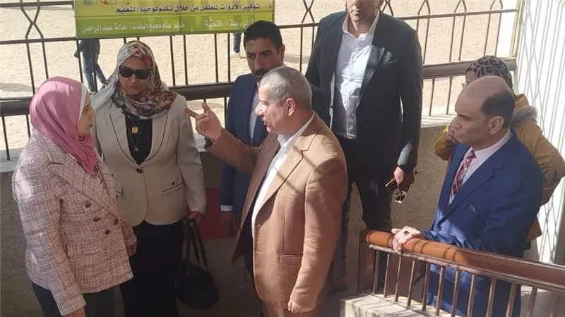 وكيل تعليم الشرقية: وضع برامج علاجية للطلاب المتأخرين دراسيا|صور