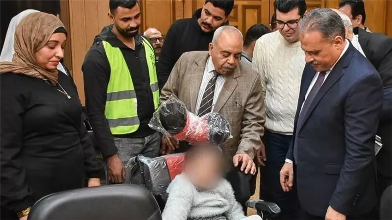 تسليم 22 من ذوي القدرات والهمم كراسي وأجهزة و أربطة وكهربائية بالشرقية|صور