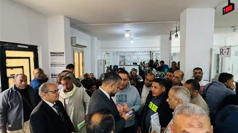 رئيس جهاز العبور يواصل متابعة مشروعات التنمية السكنية والخدمية بالمدينة