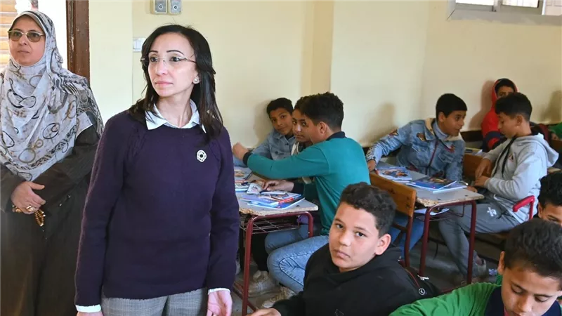 محافظ البحيرة تفاجئ مدرسة يوسف كمال الإعدادية بشبراخيت
