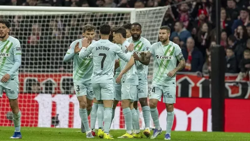هدف أنتوني يمنح بيتيس فوزًا ثمينًا على حساب أتلتيكو مدريد بالدوري الإسباني
