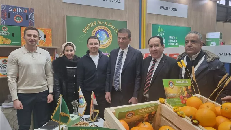 تفاصيل افتتاح وزير الزراعة للجناح المصري بمعرض «فروت لوجستيكا» ببرلين
