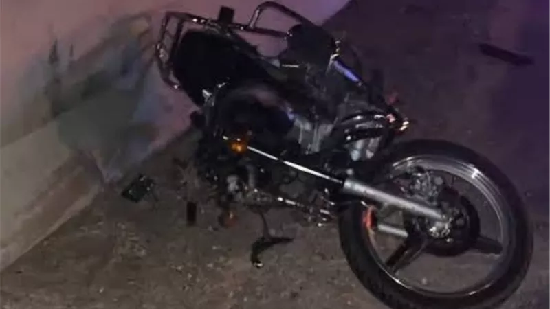 إصابة شابين بإصابات خطيرة في حادث تصادم دراجة نارية بطريق شوبر بطنطا
