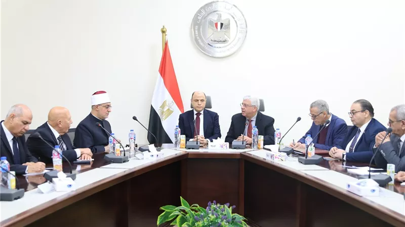 عادل لبيب رئيسا لمجلس الأمناء جامعة كفر الشيخ الأهلية