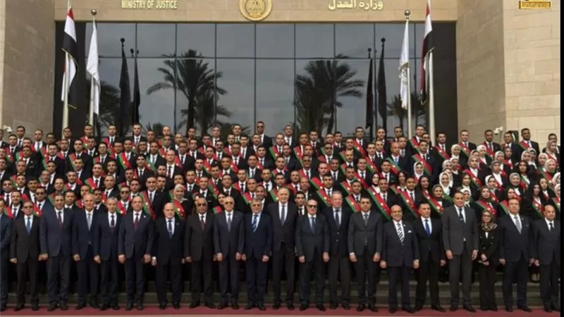 وزير العدل ورئيس النيابة الإدارية يشهدان أداء اليمين لمعاوني النيابة