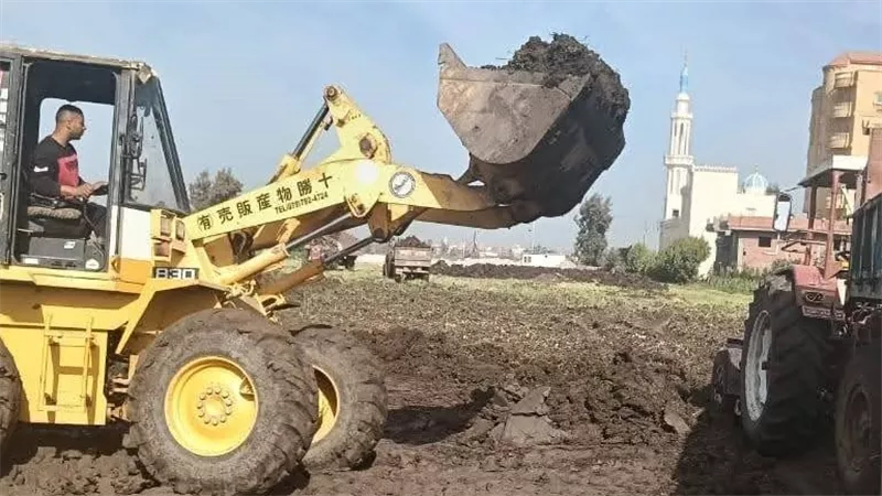 محافظ كفر الشيخ يتابع تسليم موقع إنشاء المدرسة اليابانية بقرية دقميرة