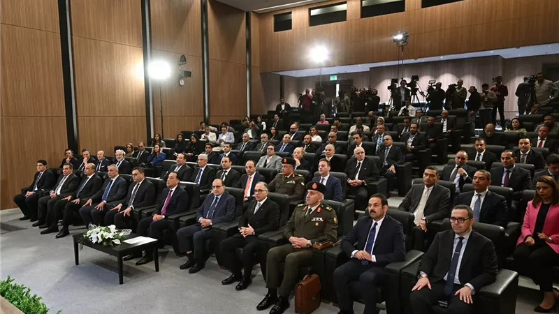  الحكومة: 