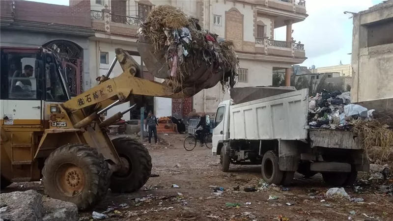 استمرار العمل بحملات النظافة اليومية ورفع المخلفات والقمامة في دسوق