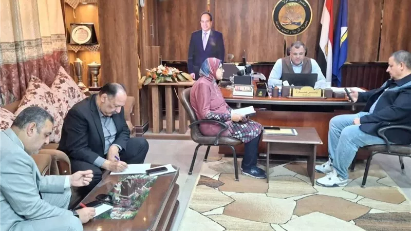وكيل «تعليم دمياط» يؤكد الانضباط الإداري وتأمين سلامة الطلاب