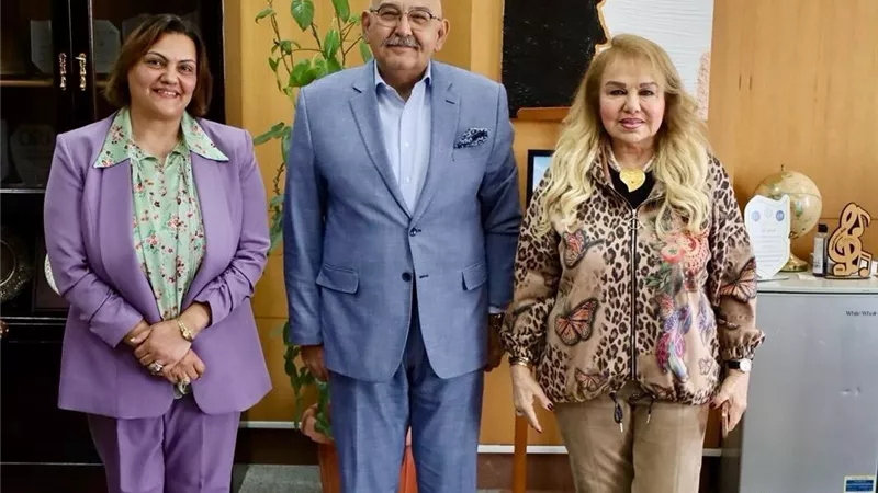 الإعلامية سهير شلبي في ندوة بكلية الإعلام جامعة 6  أكتوبر