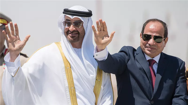 بزيادة 100%.. تحويلات المصريين بالإمارات تقفز لـ 3.6 مليار دولار خلال عام