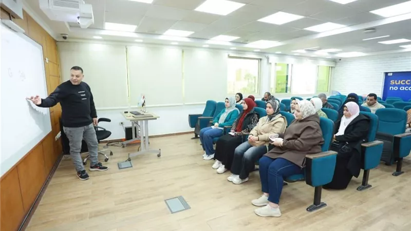 محافظ كفر الشيخ يتابع فعاليات ورشة عمل آلية تسجيل طلب تقنين أملاك الدولة