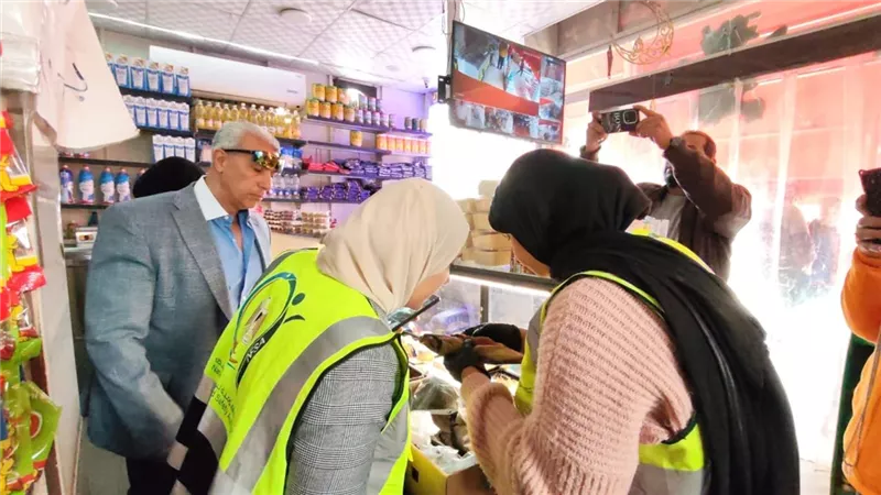 ضبط وإعدام 20 كيلو من المنتجات الغذائية متغيرة الخواص بزهور بورسعيد