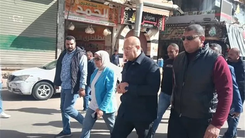 نائب محافظ الجيزة يتابع أعمال تطوير ورصف طريق الحفرية بالدائري