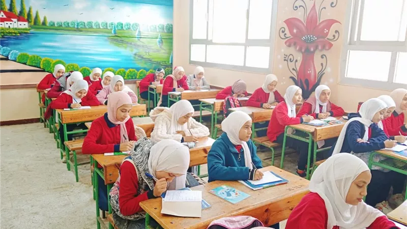 «طلمبات برسيق الإعدادية» تحصد لقب أفضل مدرسة بمبادرة  تعليم البحيرة