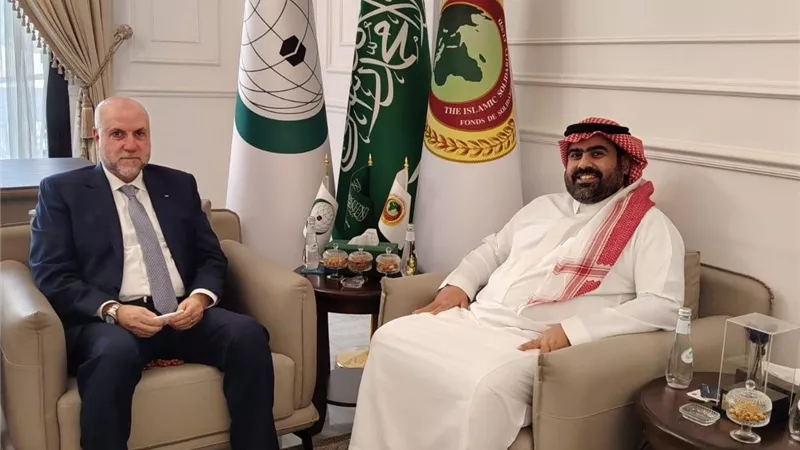 الهباش يؤكد أهمية تعزيز دعم صندوق التضامن لفلسطين