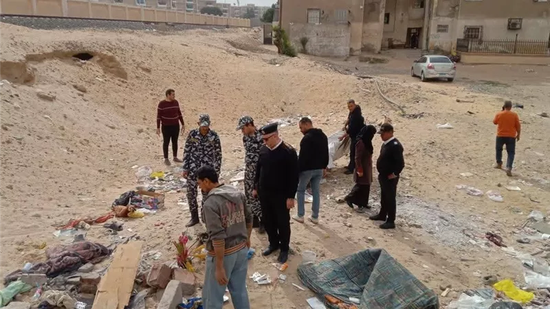 محافظ الإسماعيلية يتابع جهود وحدة تنظيم المخلفات 