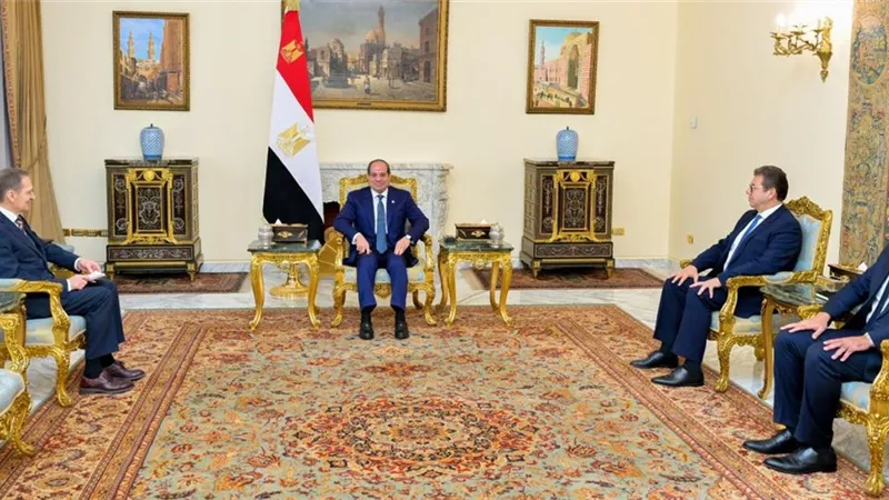 الرئيس السيسي ورئيس الاستخبارات الروسية يبحثان عدة ملفات إقليمية