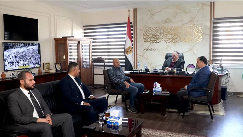 سكرتير عام الإسماعيلية يبحث مع وفد القومي لحقوق الإنسان سبل تعزيز التعاون