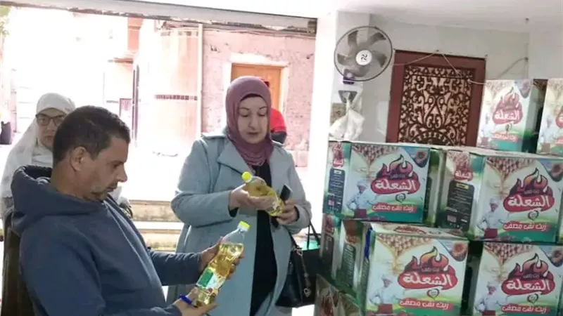 التحفظ على 3 أطنان مواد غذائية وتحرير 217 مخالفة تموينية بالدقهلية