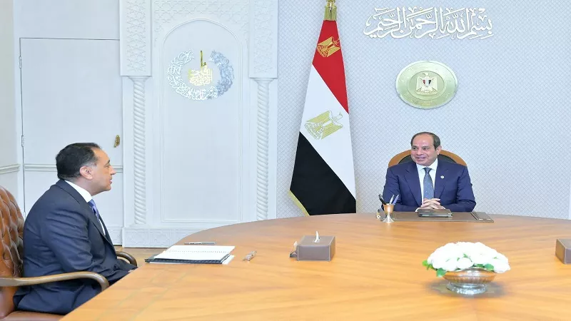 اقتصادي: حزمة الحماية سيكون لها مردود على الفئات الأولى بالرعاية|فيديو