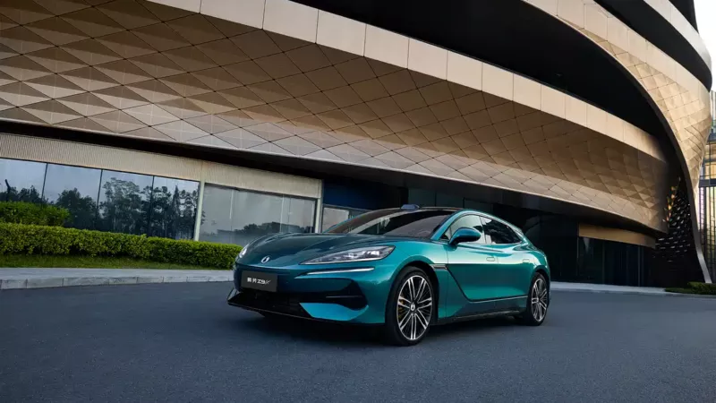 سيارتا BYD Denza Z9 وZ9GT تتجاوزان حاجز الألف كيلومتر في المدى