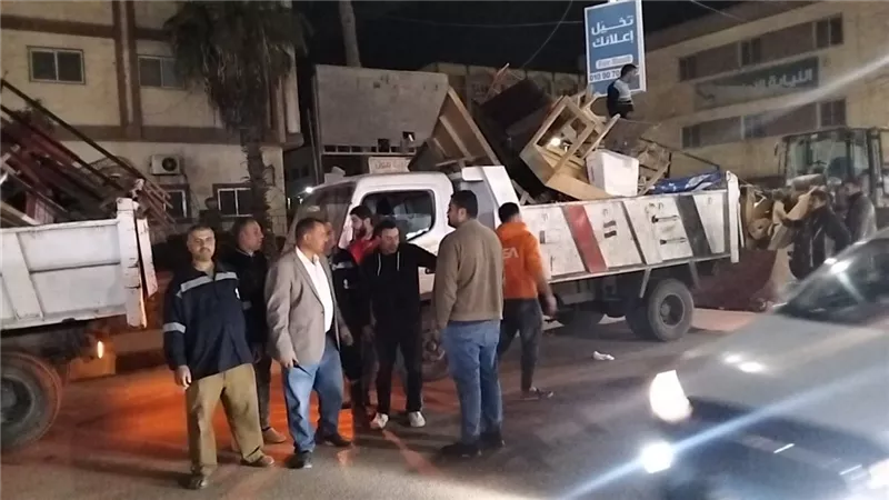 محافظ الغربية ومدير الأمن يقودان حملة ليلية تعيد الانضباط لشوارع قطور