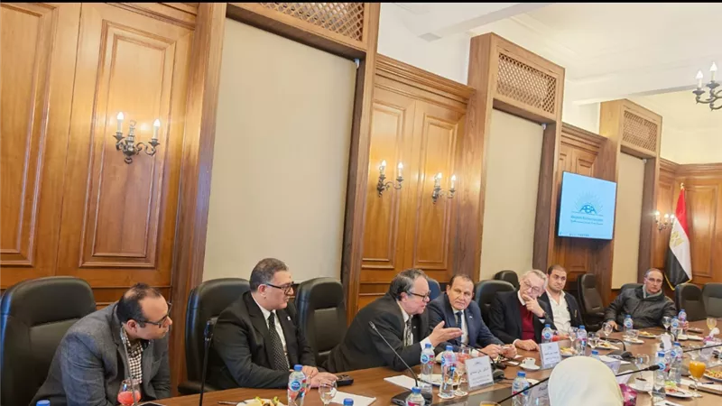 جمعية أعمال الإسكندرية تبحث تنمية المشروعات ودعم القطاعين الصناعي والتجاري