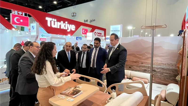 رئيس هيئة الرعاية الصحية: توطين الصناعات الطبية التركية في مصر